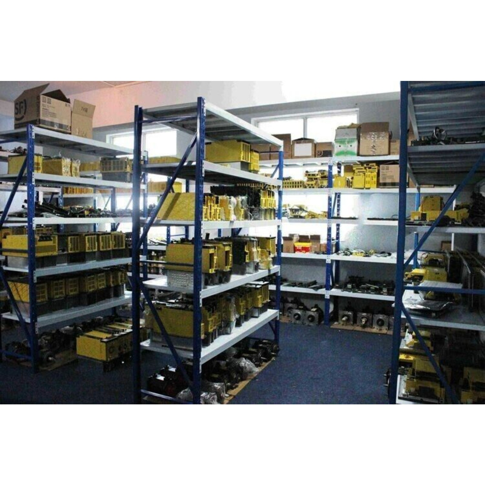 NEW E82EV552K4C Frequency Inverier E82EV552k4C