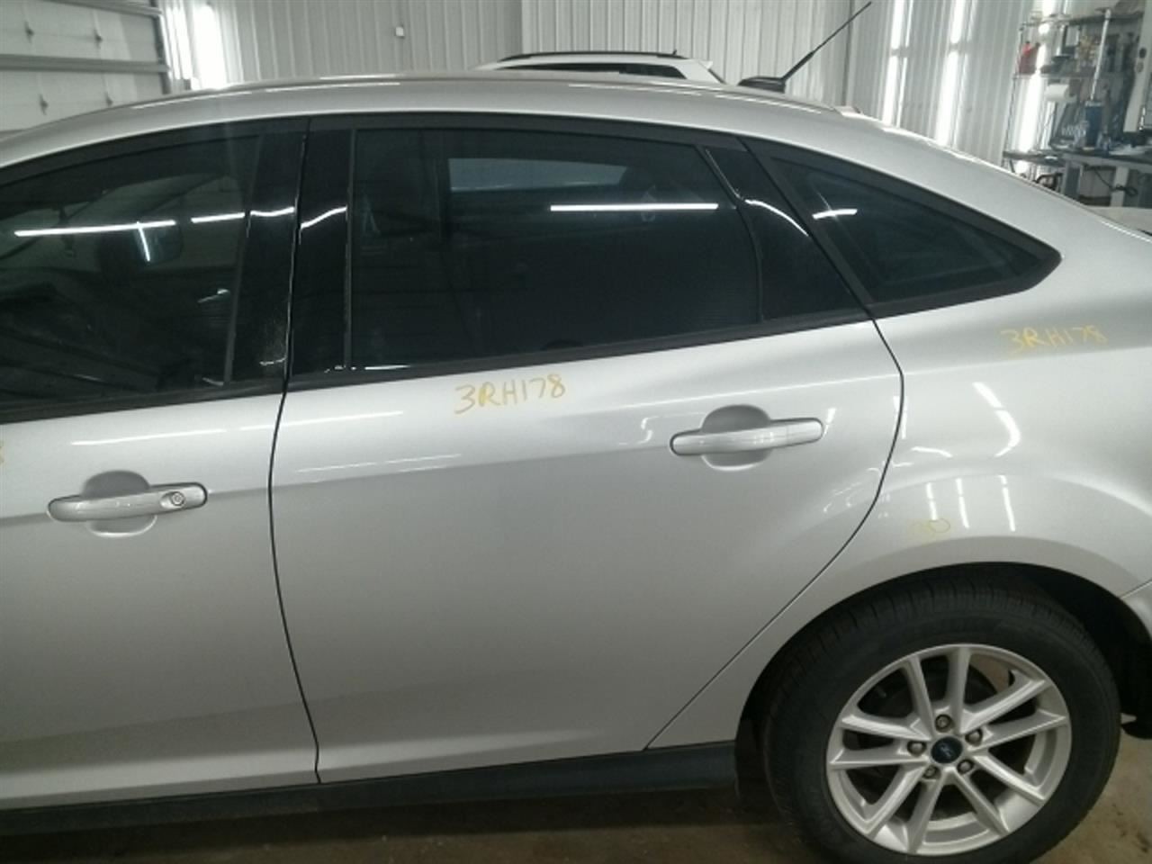 Driver Front Spindle/Knuckle ABS Electric EV Fits 12-18 FOCUS 104920762