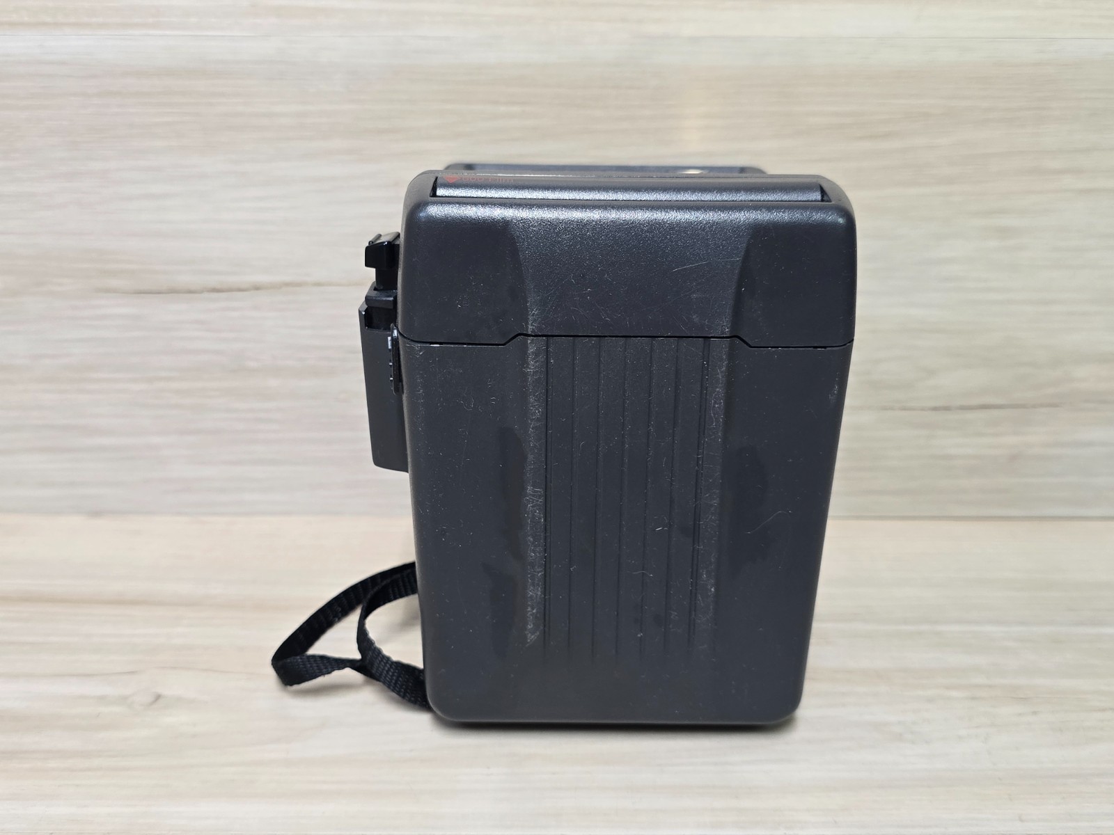 Polaroid One Step Camera With Built in Flash 600 Film