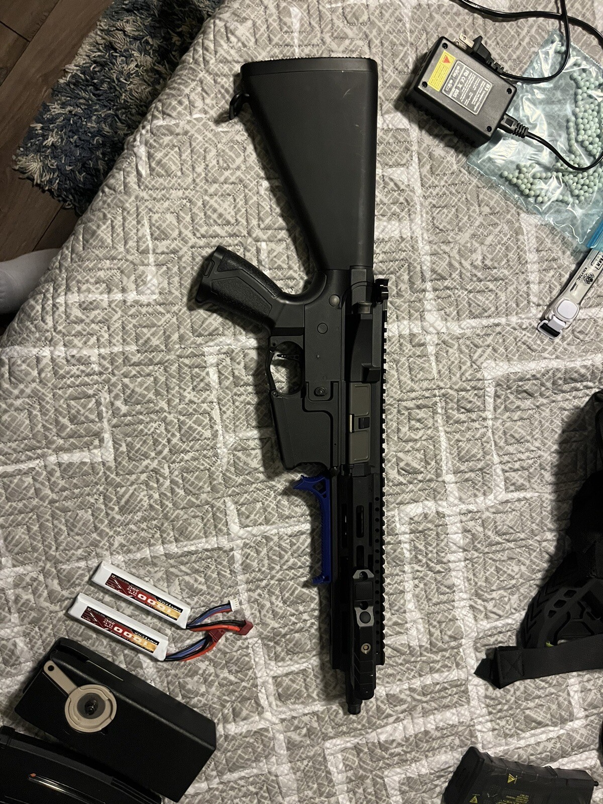 airsoft gun