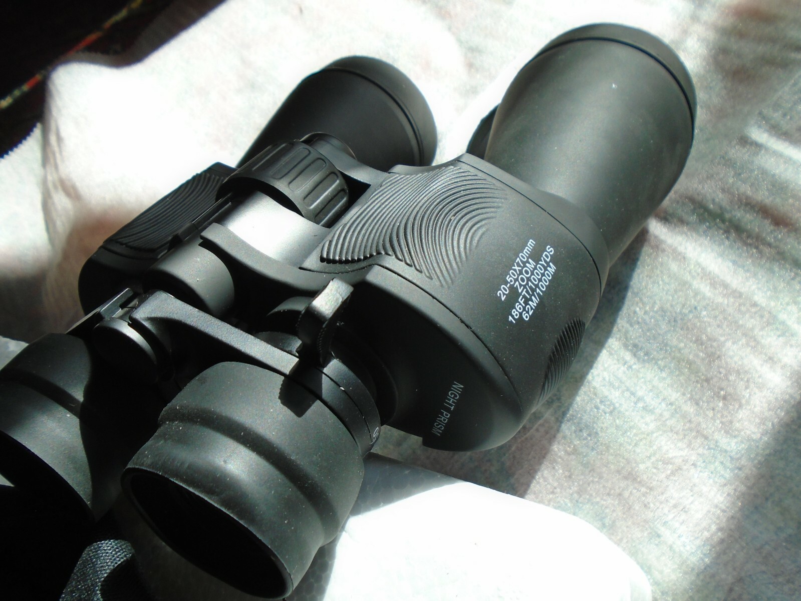 Day/Night Prism 20-50x70 Zoom Binoculars. Ruby Lenses