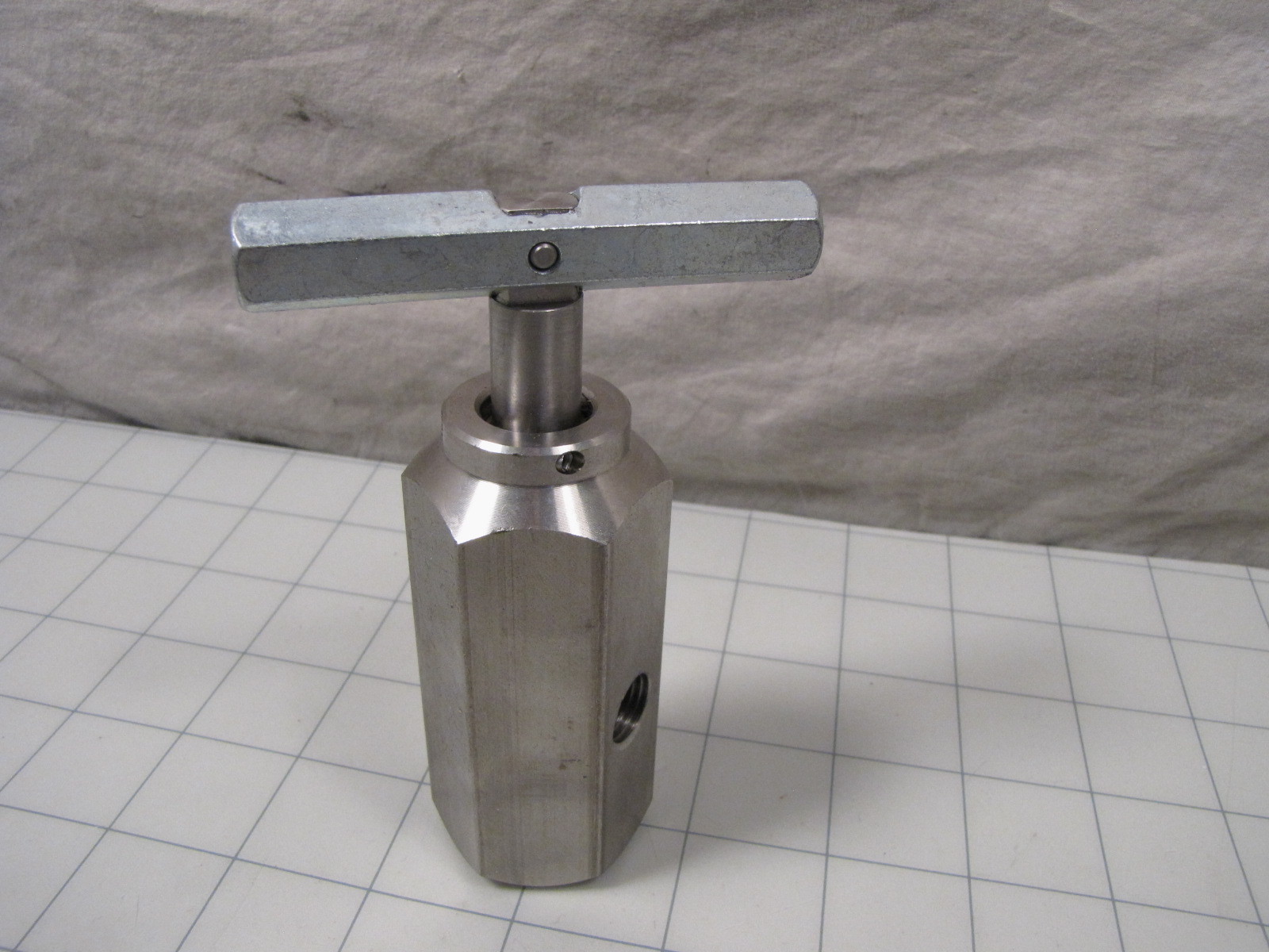 CVGFS Needle Valve 3/4" In 1/4" Out NEW