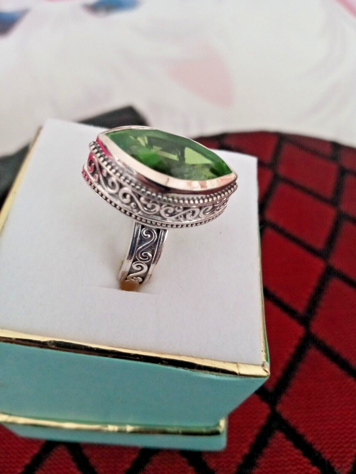 Artisan Crafted Chartreuse Quartz Solitaire Ring in Sterling 9 cts Sz 6