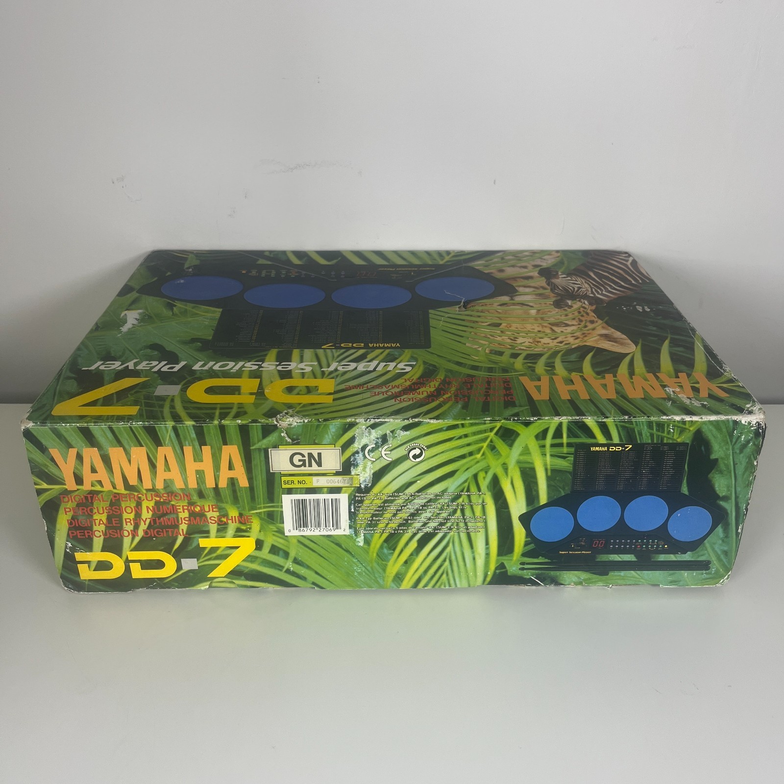 Yamaha DD-7 Super Session Player Digital Percussion Drum Machine, Sticks & Box