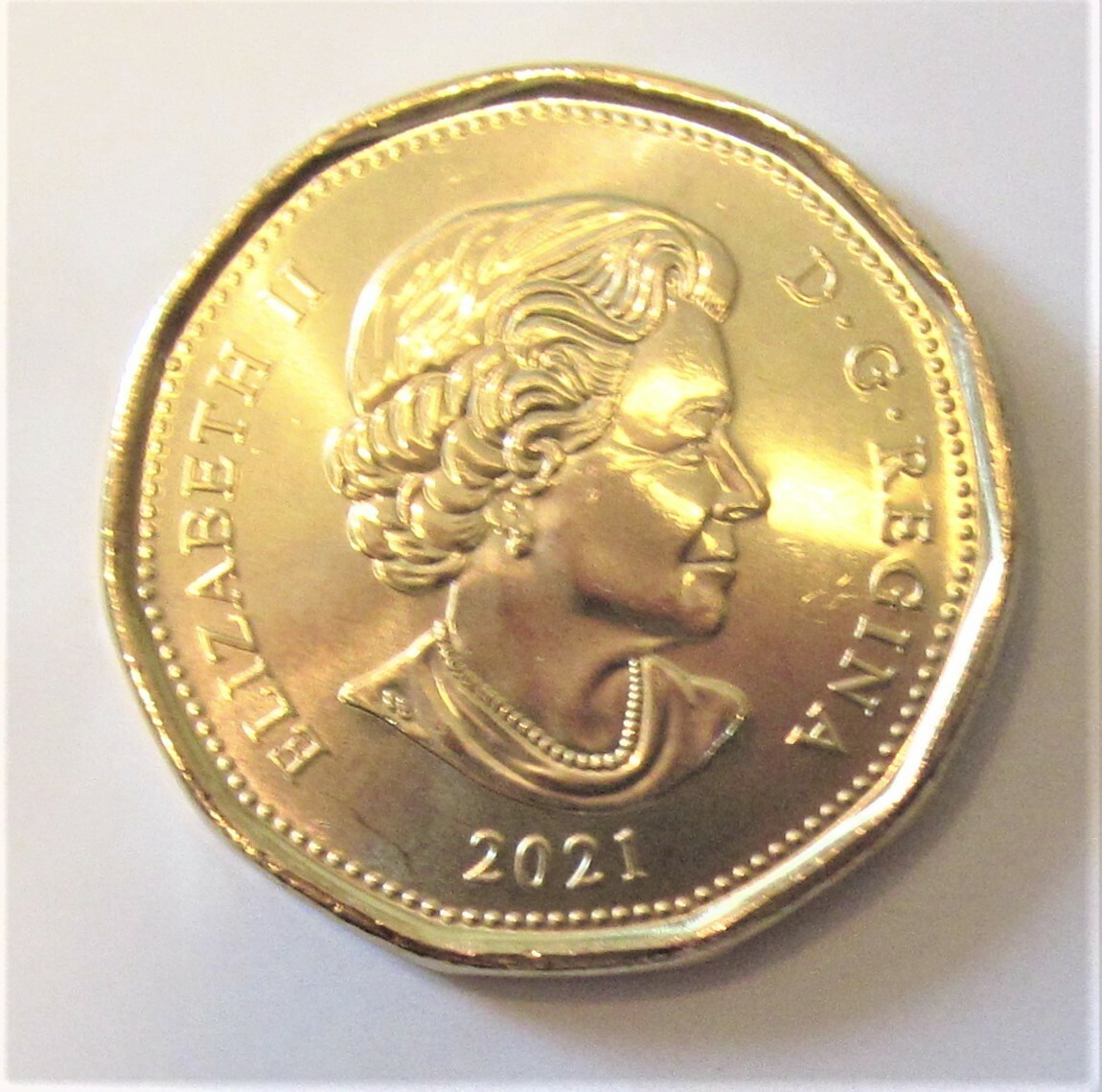 2021 CANADA $ 1 LOONIE UNC COIN FROM WINNIPEG MINT ROLL - combined shipping