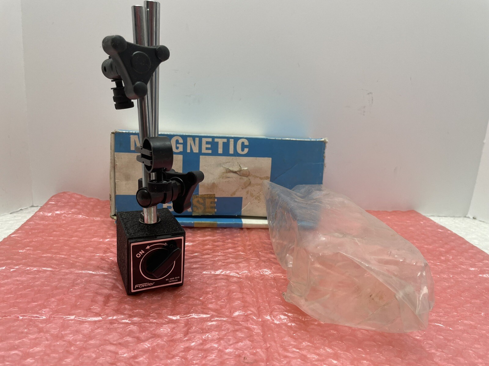 FOWLER MAGNETIC BASE 52-585-010 F/ADJ ADJUSTABLE IN BOX