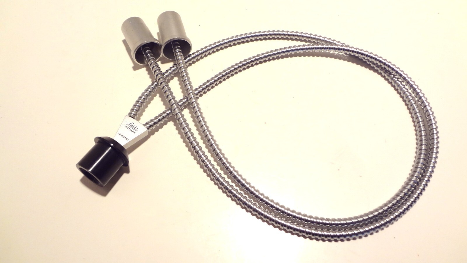 LEITZ WM TOOLMAKERS DUPLEX FIBER OPTIC GUIDES OBLIQUE LIGHT ATTACHMENT