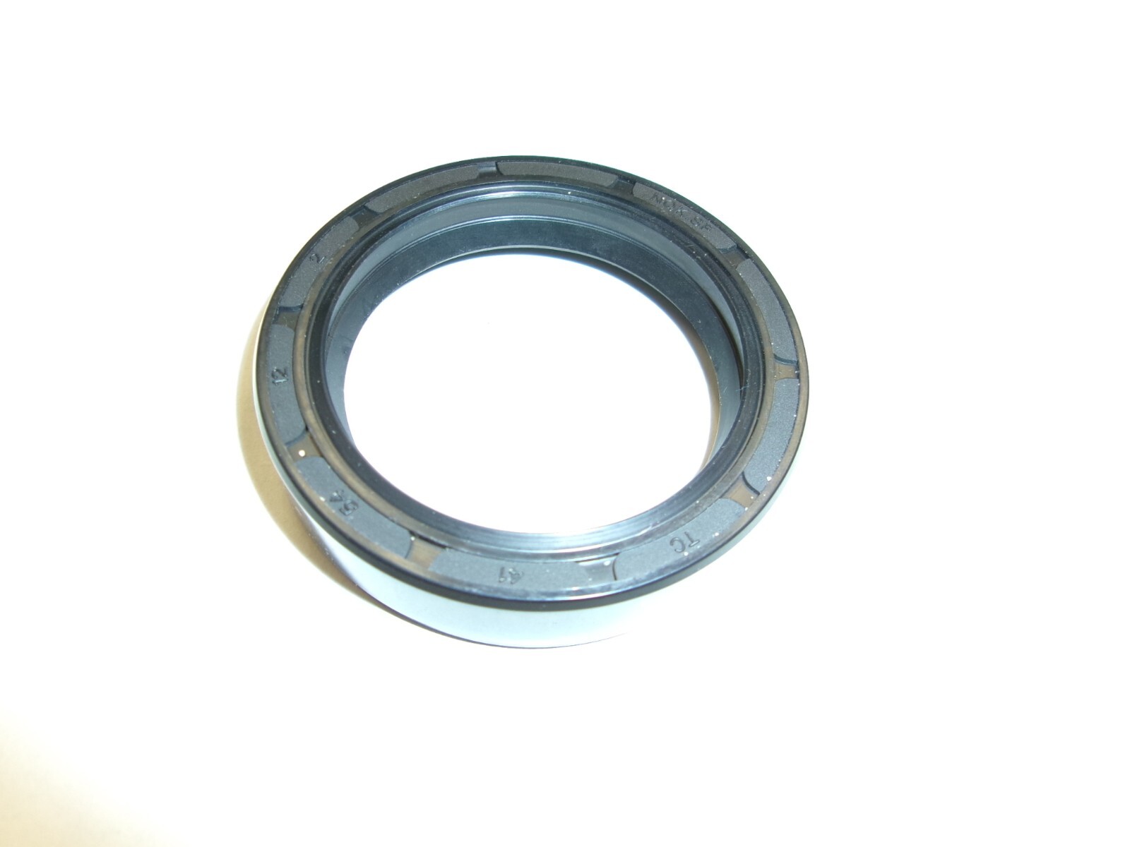 NEW TC 41X54X12 DOUBLE LIPS METRIC OIL / DUST SEAL 41mm X 54mm X 12mm