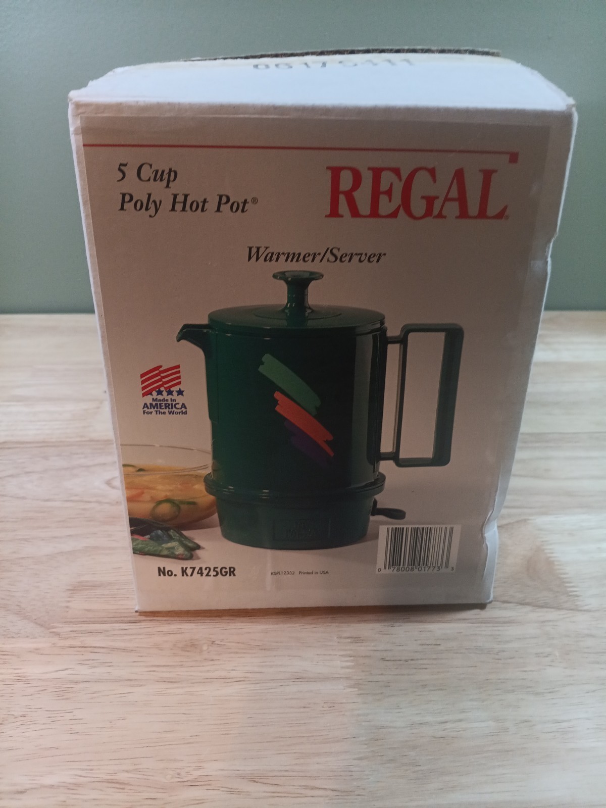 Vintage Regal Poly Hot Pot 5 Cup Electric Pot Green New Open Box