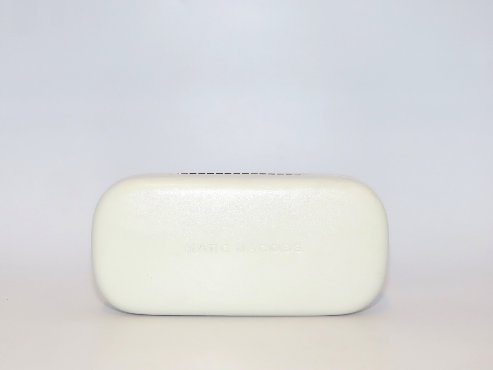Marc Jacobs Eyewear White Hard Cell Eyeglasses Case