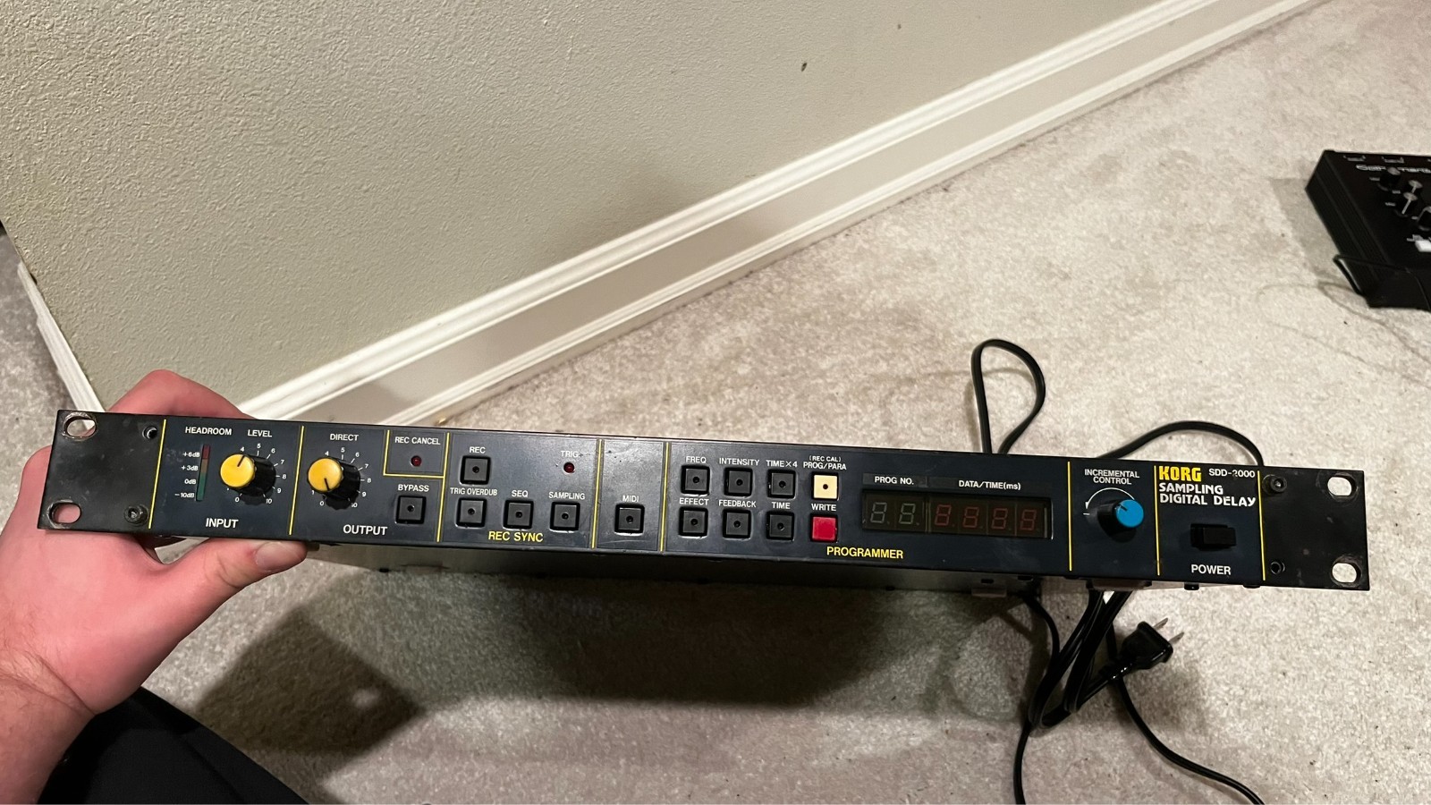 Korg SDD-2000 SDD2000 Sampling Digital Delay Effect Processor Rackmount