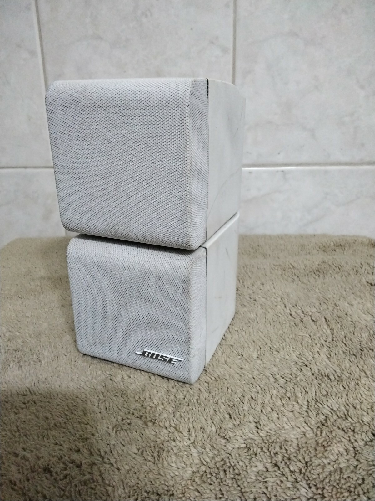 Bose Acoustimass Double Cube Speaker (White) Working Condition -