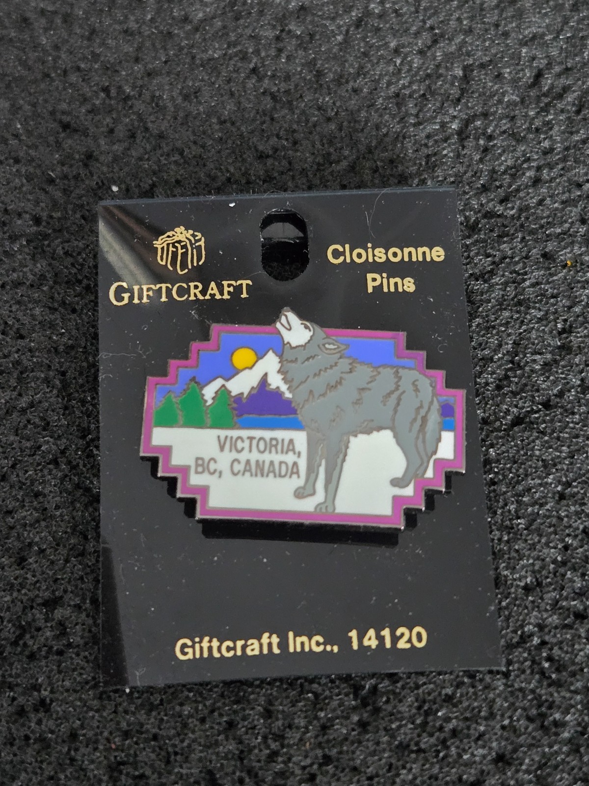 ➔ CANADA - Victoris, B.C. - Original packaging ➔ pin/pins ➔ from collection * 25468
