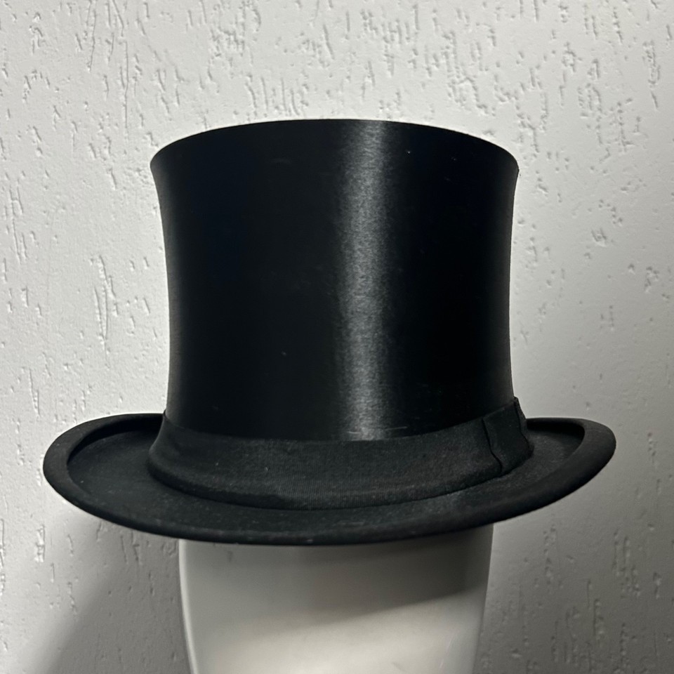 Black Silk handmade Steampunk Top Hat. Victorian Cosplay costume Victorian Hat