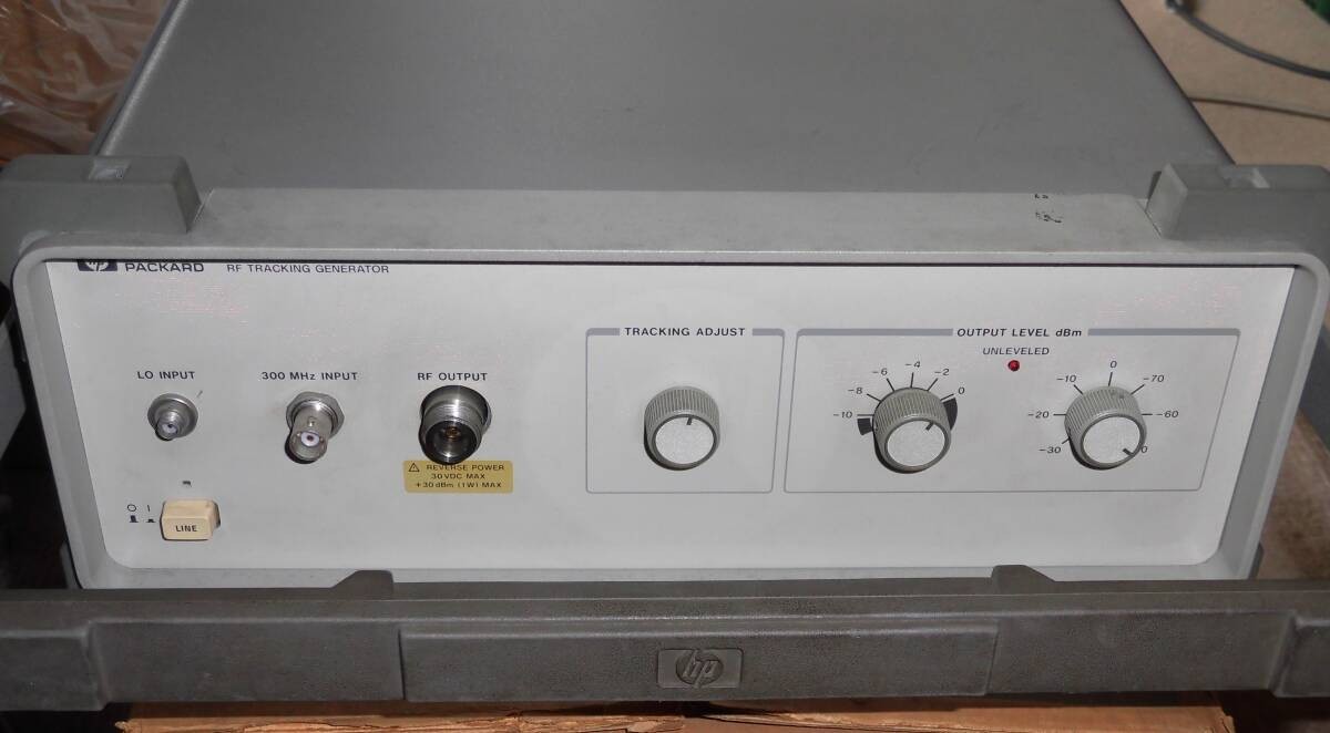 HP 85640A RF TRACKING GENERATOR 300KHz～2.9GHz