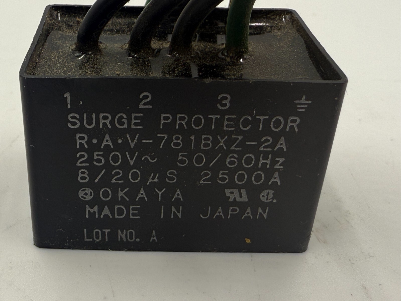 Okaya R-A-V-781BXZ-2A Surge Protector 250V 50/60Hz - Free Shipping