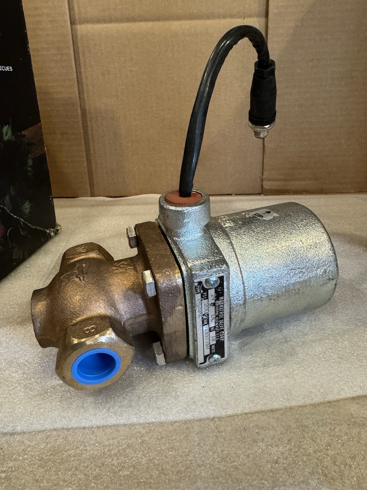 Magnatrol 1/2” 200psi Solenoid Valve 24V 14L32-Z Cryogenic