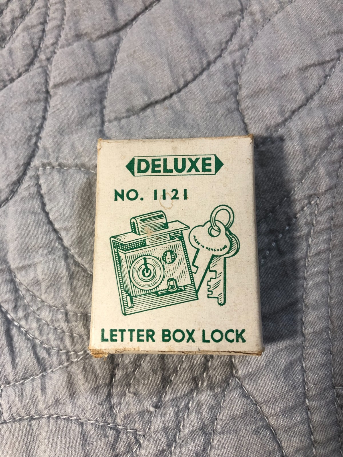 Vintage New Old Stock Deluxe Letter Box Lock with 2 Keys No. 1121