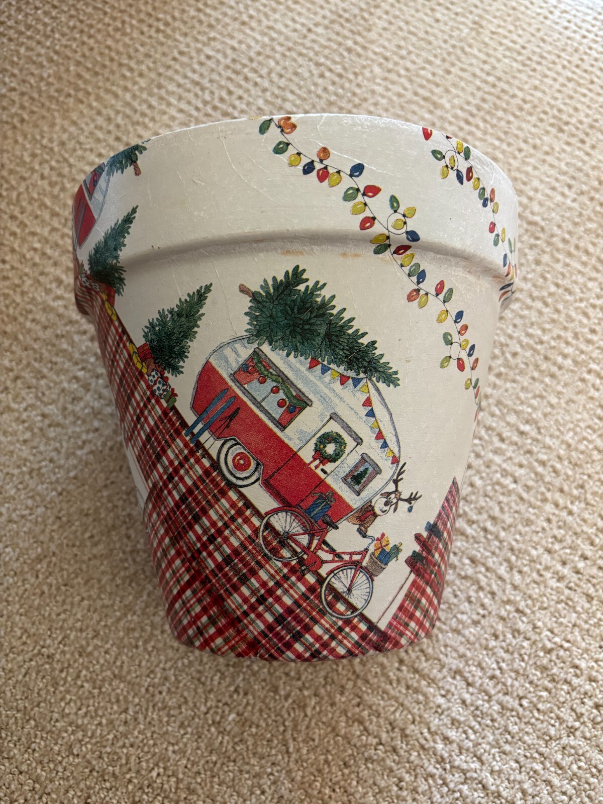 CHRISTMAS CAMPER TERRA COTTA PLANTER POT - 7.5" TALL !!!!!!!!!!!!!!!!!!!!!!!!!!!