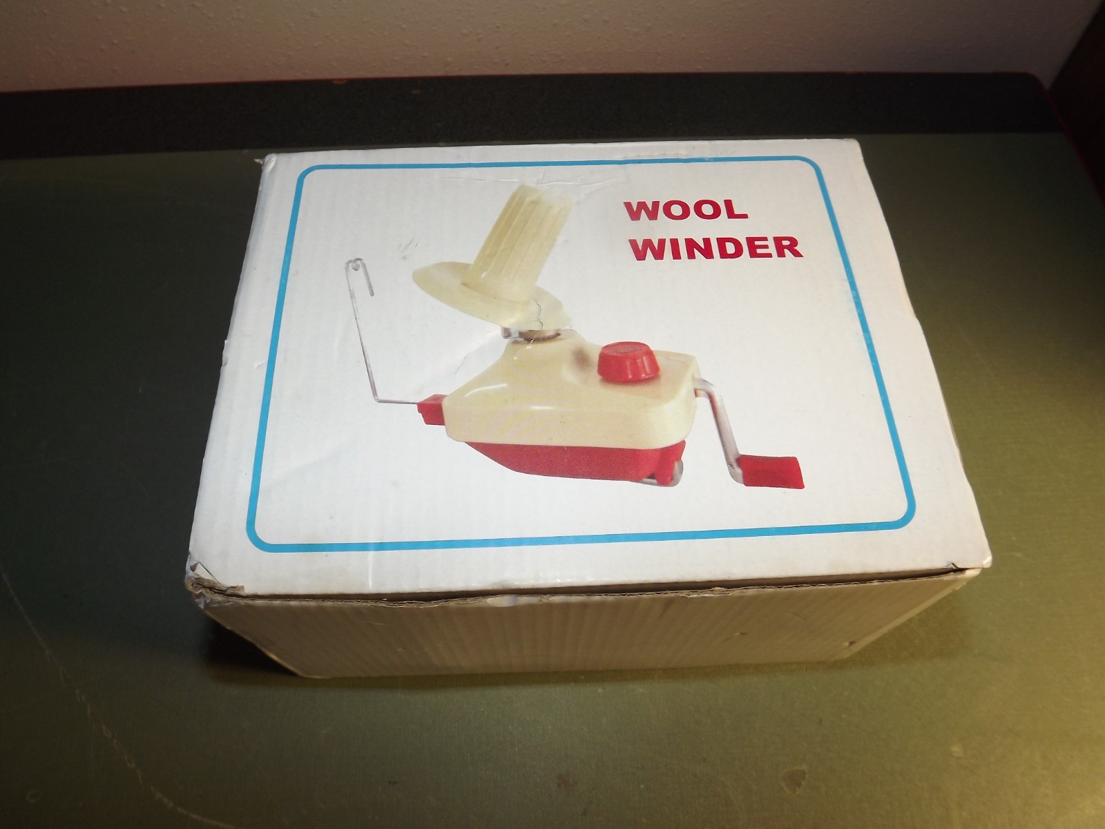 Wool Winder Holder Hand Operated w/Box - No instructions