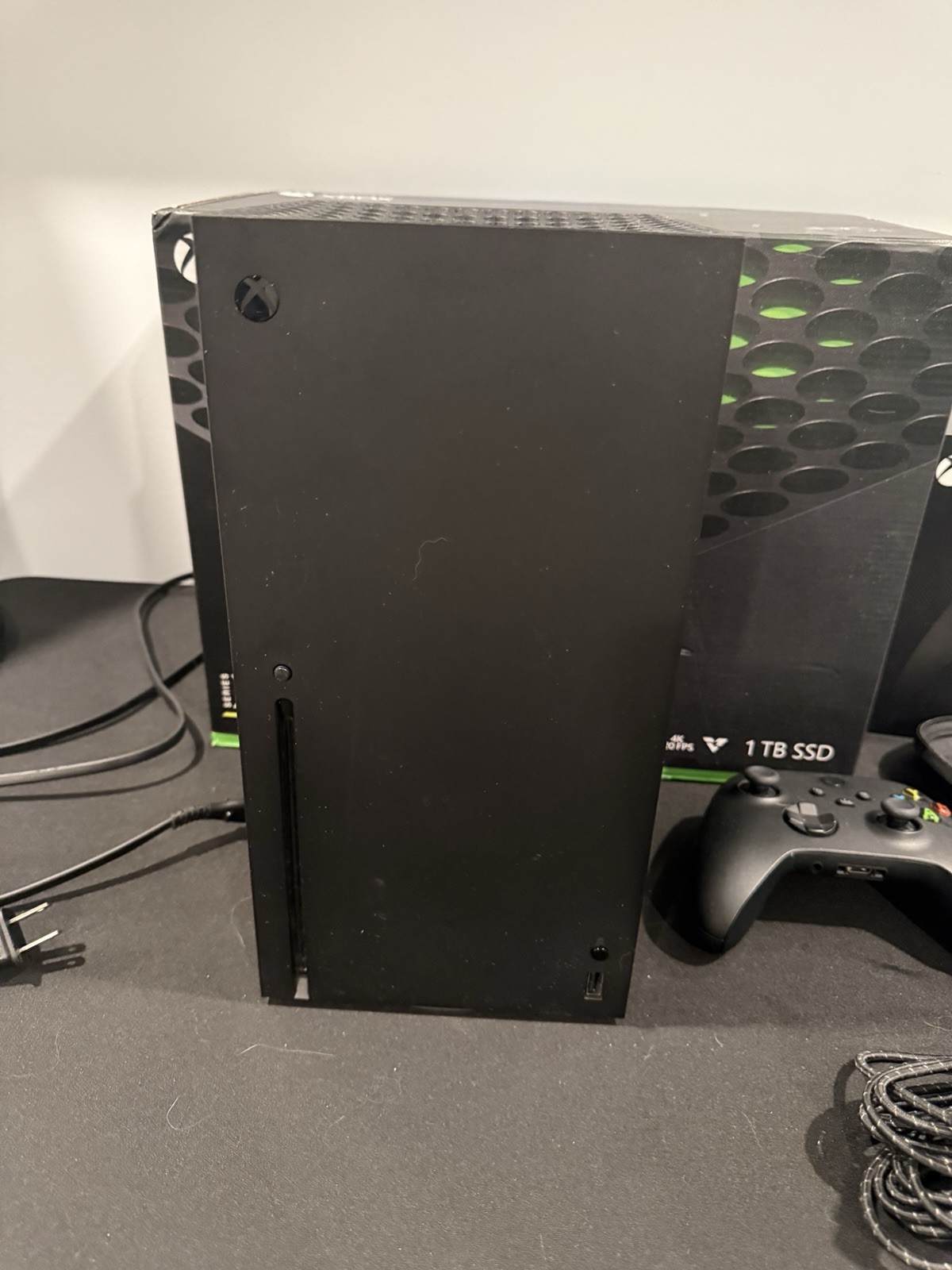 Xbox Series X Console Bundle with Elite SERIES 2 Controller and Wireless Headset