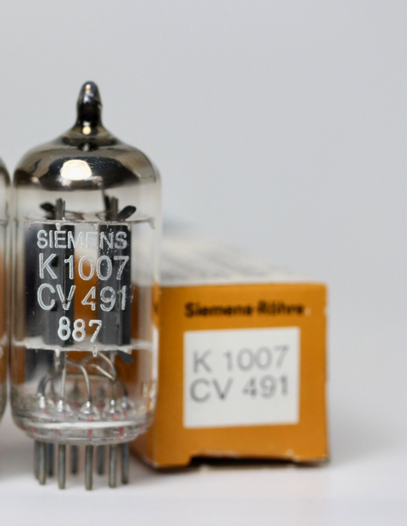 CV491 = B329 12AU7A SIEMENS TELEFUNKEN-TOOL SMOOTH PLATE RARE 1 xSINGLE NOS TUBE
