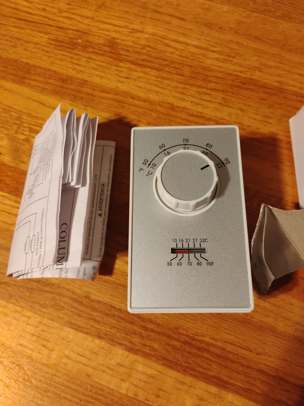 Columbus Electric ET9 Series Line Voltage Thermostat