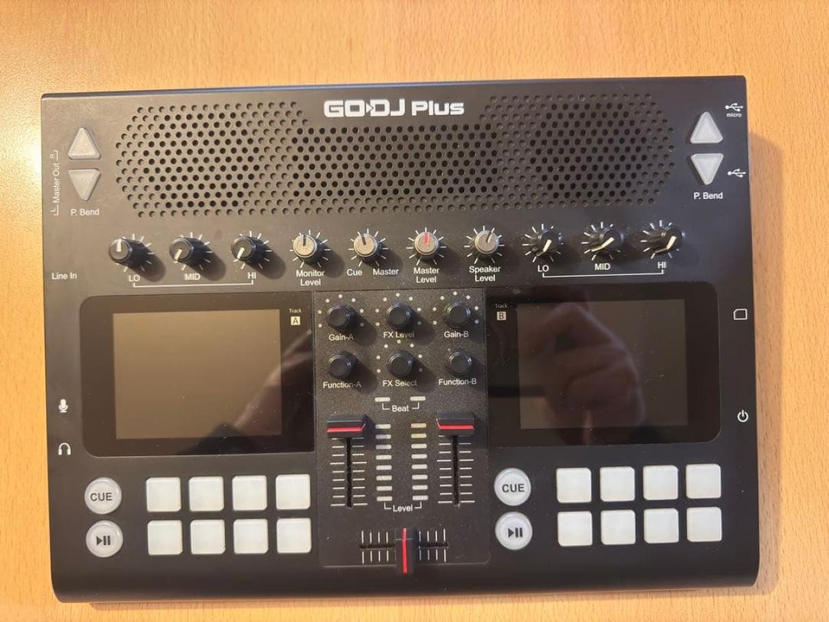 GODJ PLUS Portable DJ System 2-Channel Screen speaker