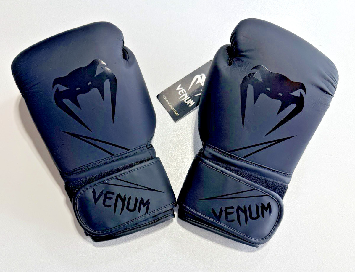 Venum Classic 14 oz Boxing Gloves Black Hook & Loop Training Sparring New W/Tag