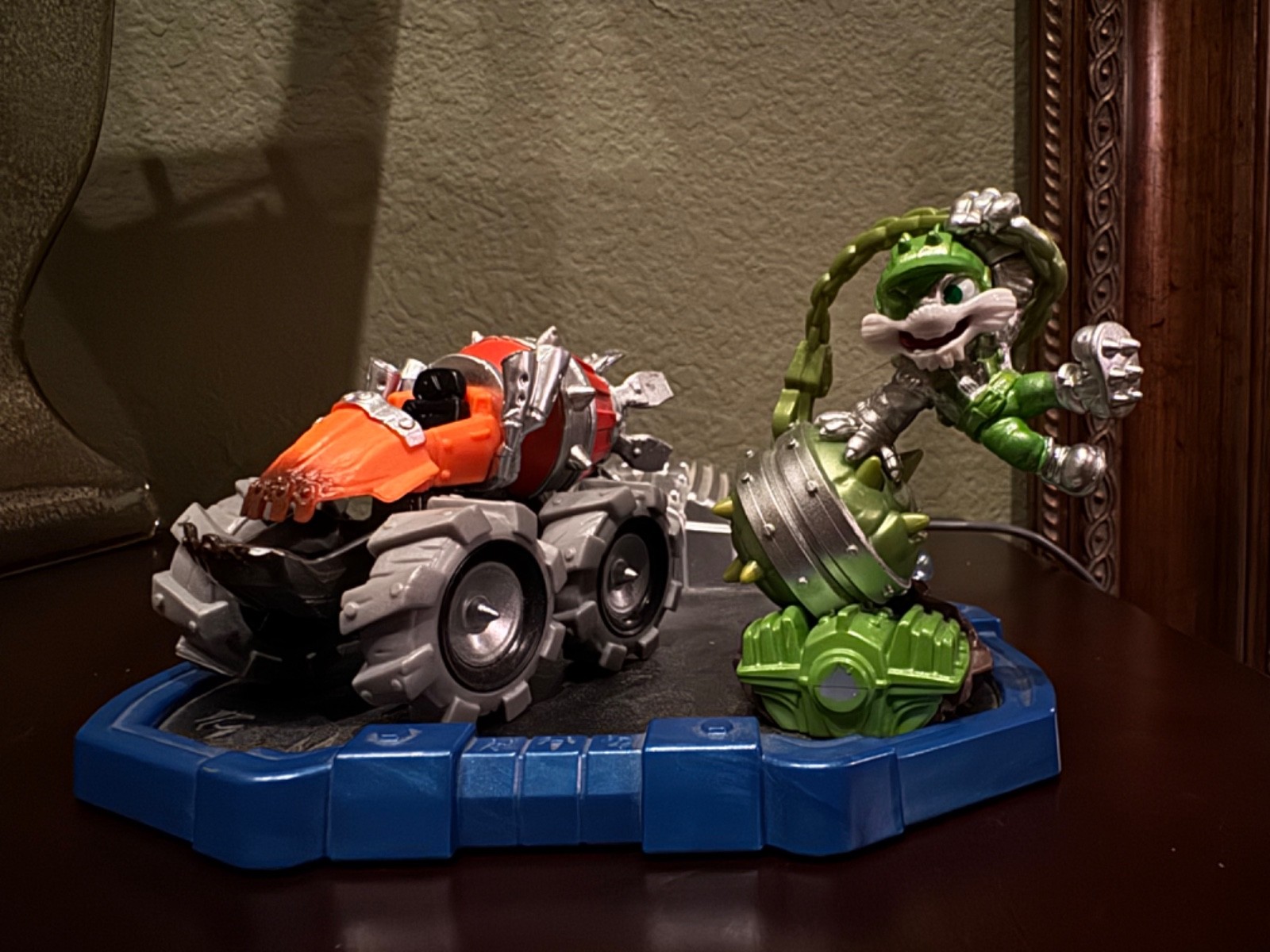 Skylanders SuperChargers Smash Hit pack - Tested working - Very good condition
