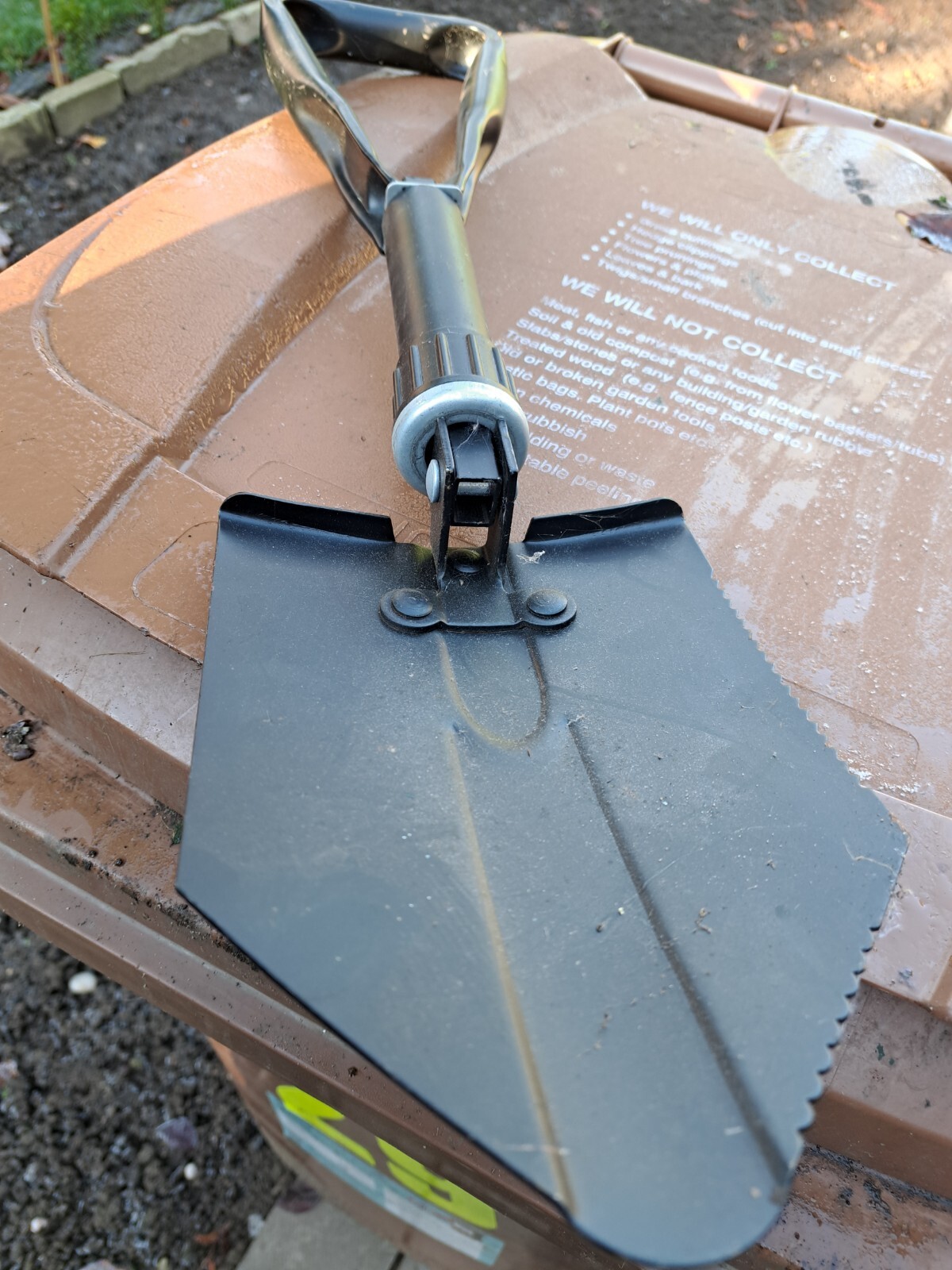 Car Shovel