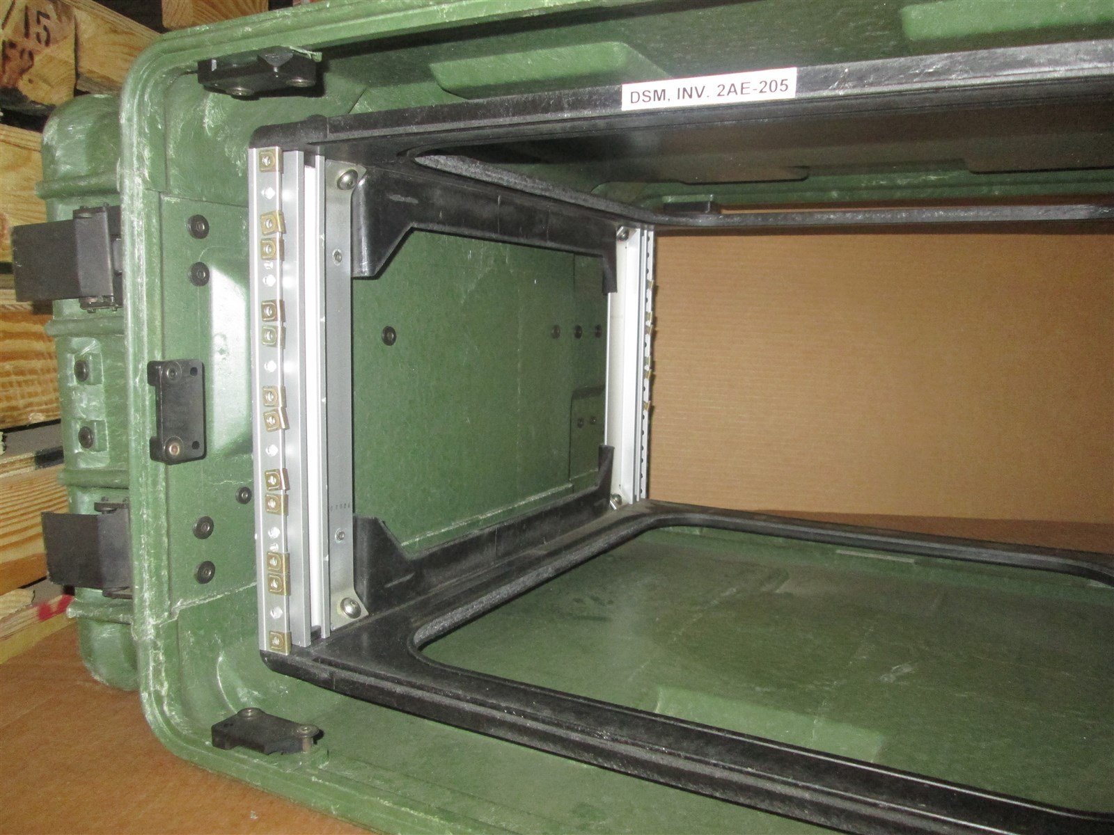 Rackmount 06U 19x20 ECS Legacy Shockmount Shock Rack Hard Case Electronics GrnVG
