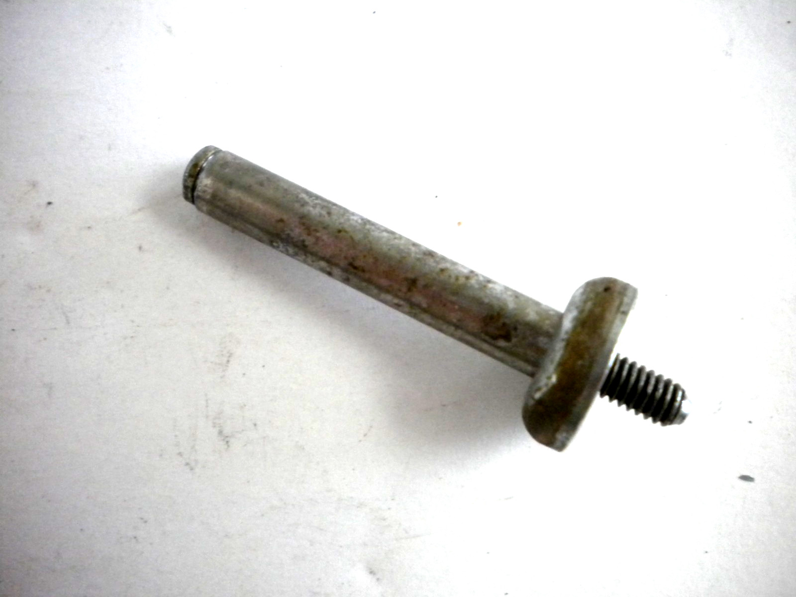 White Model 43 Rotary Sewing Machine Spool Pin