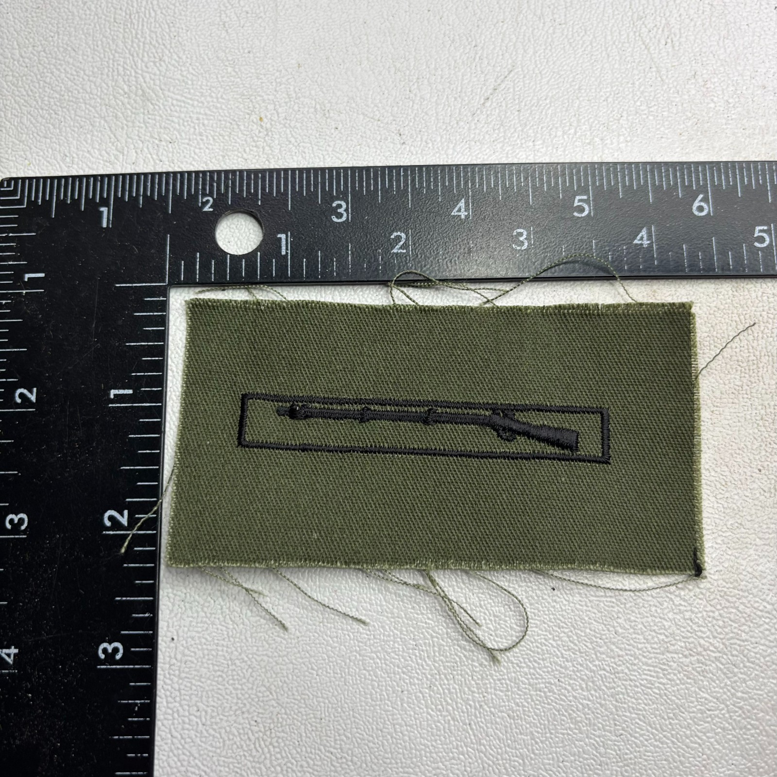 Vtg US Army EXPERT INFANTRYMAN Rifle Green Patch (Military) 64WF