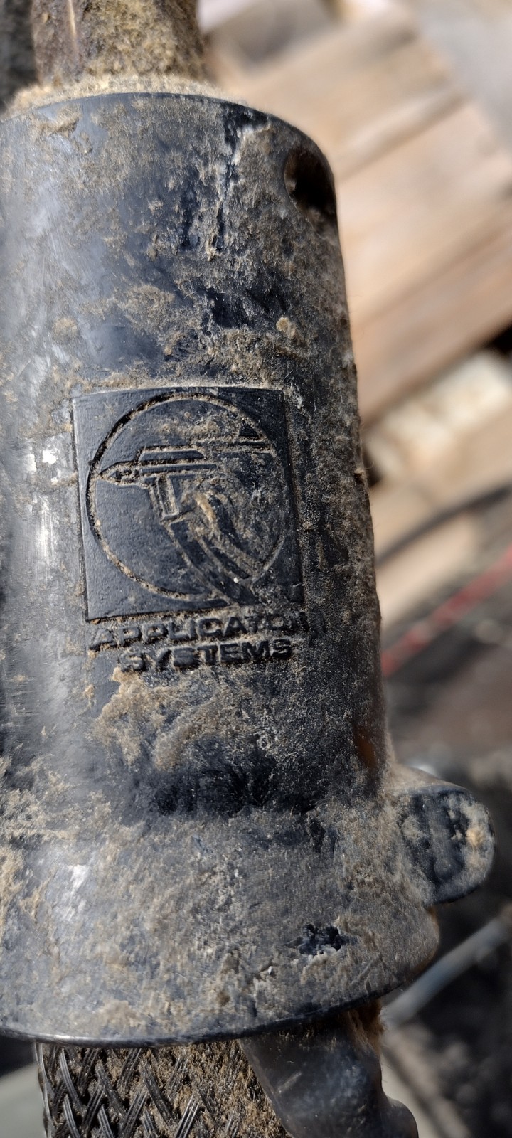 Benchmark Hot Technologies Glue Pot And Gun Used Needs Work Powers Up.