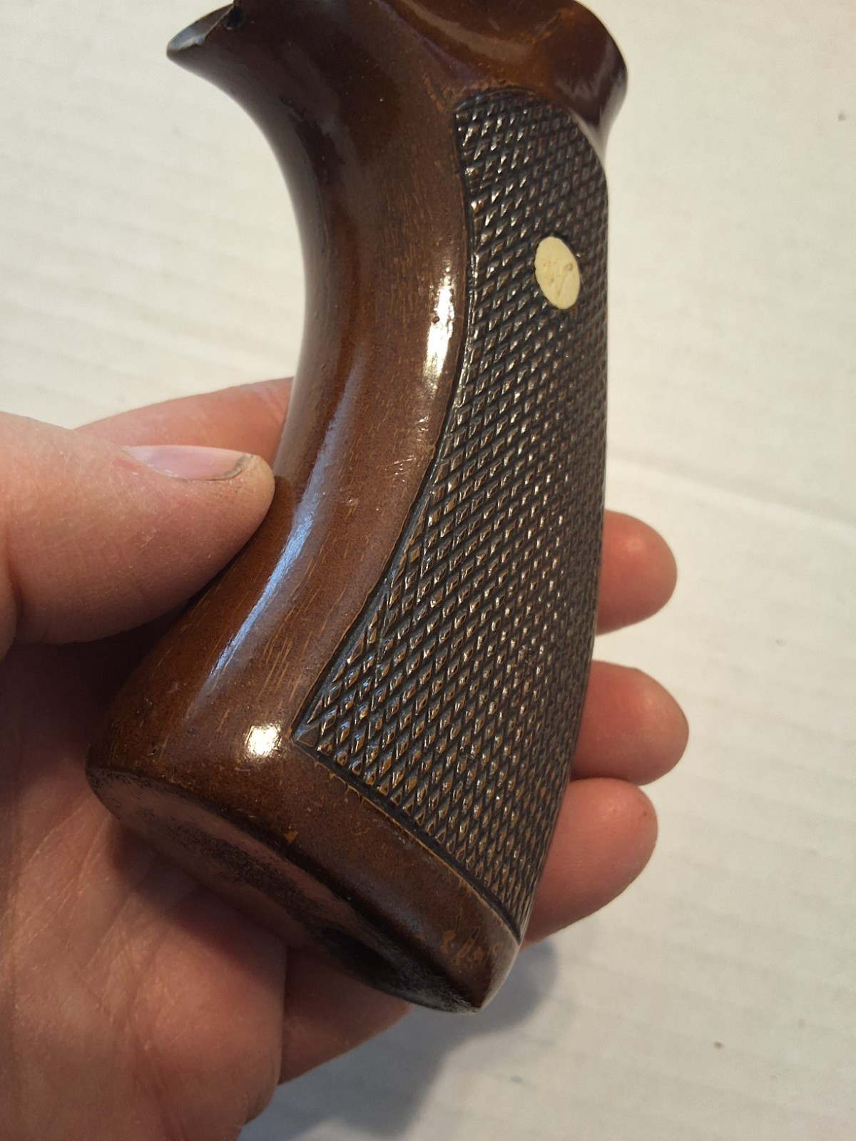 DAN WESSON GRIPS WOOD BROWN CHECKERED