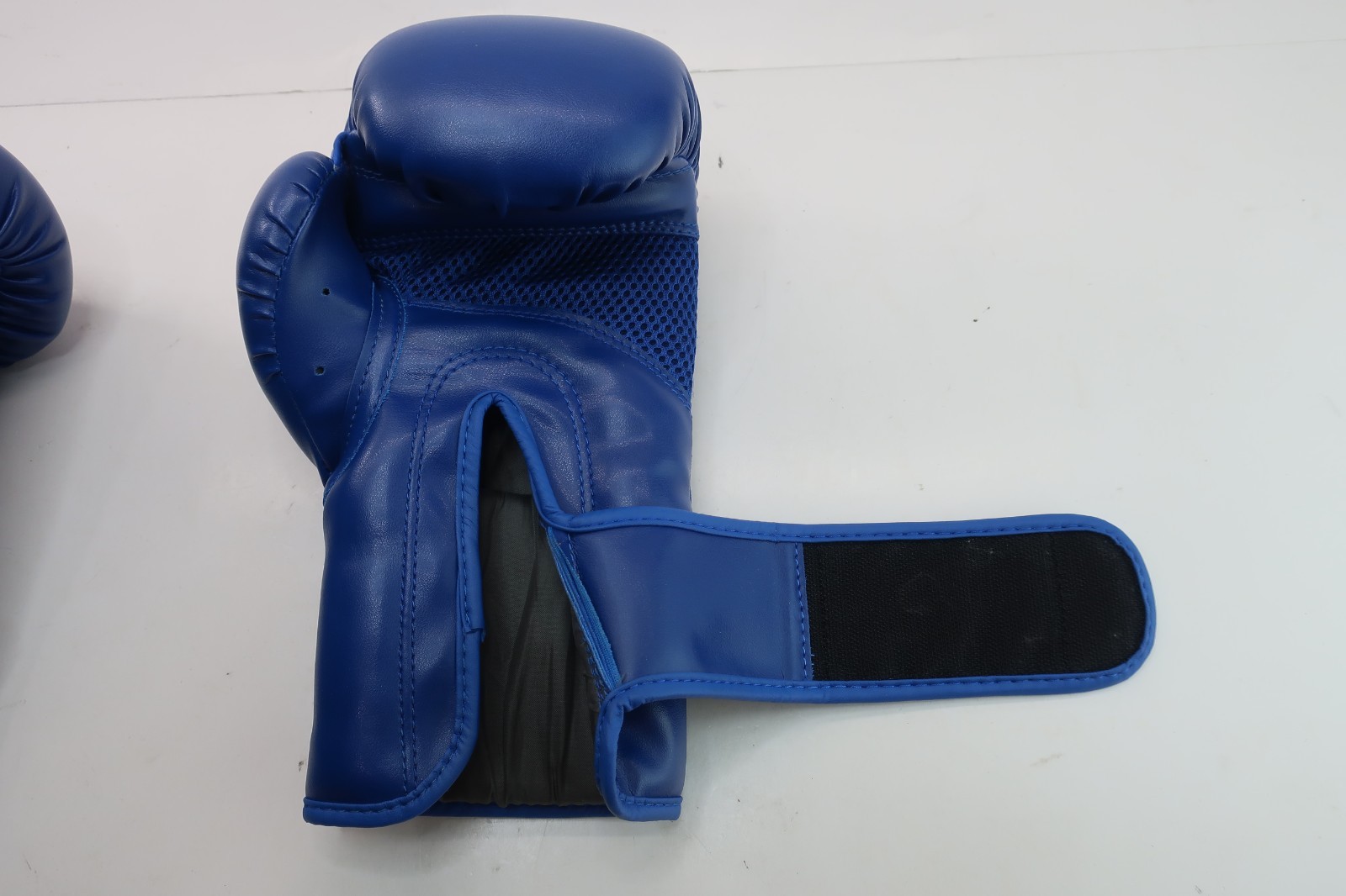 PRO Professional Deluxe Synthetic Leather Boxing Gloves - Blue 8 oz