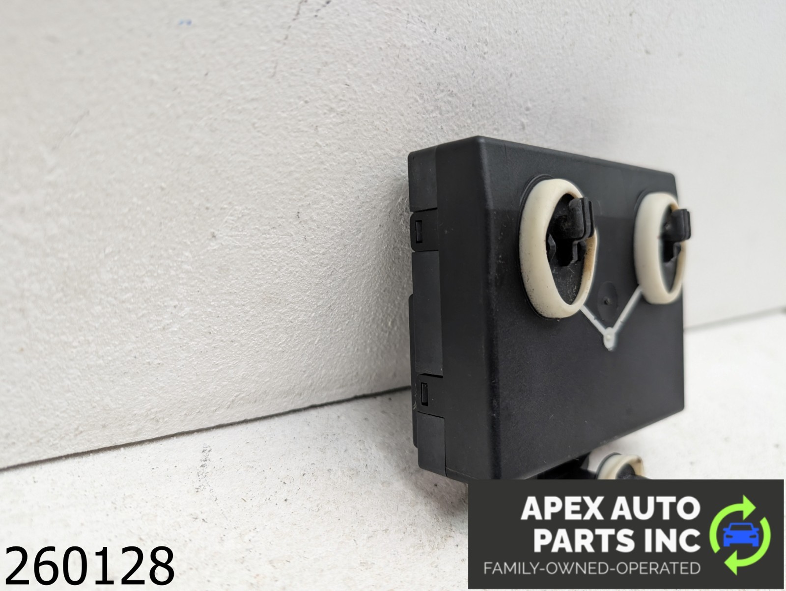 OEM 2008 Audi Q7 3.6L FRONT RIGHT DOOR CONTROL MODULE