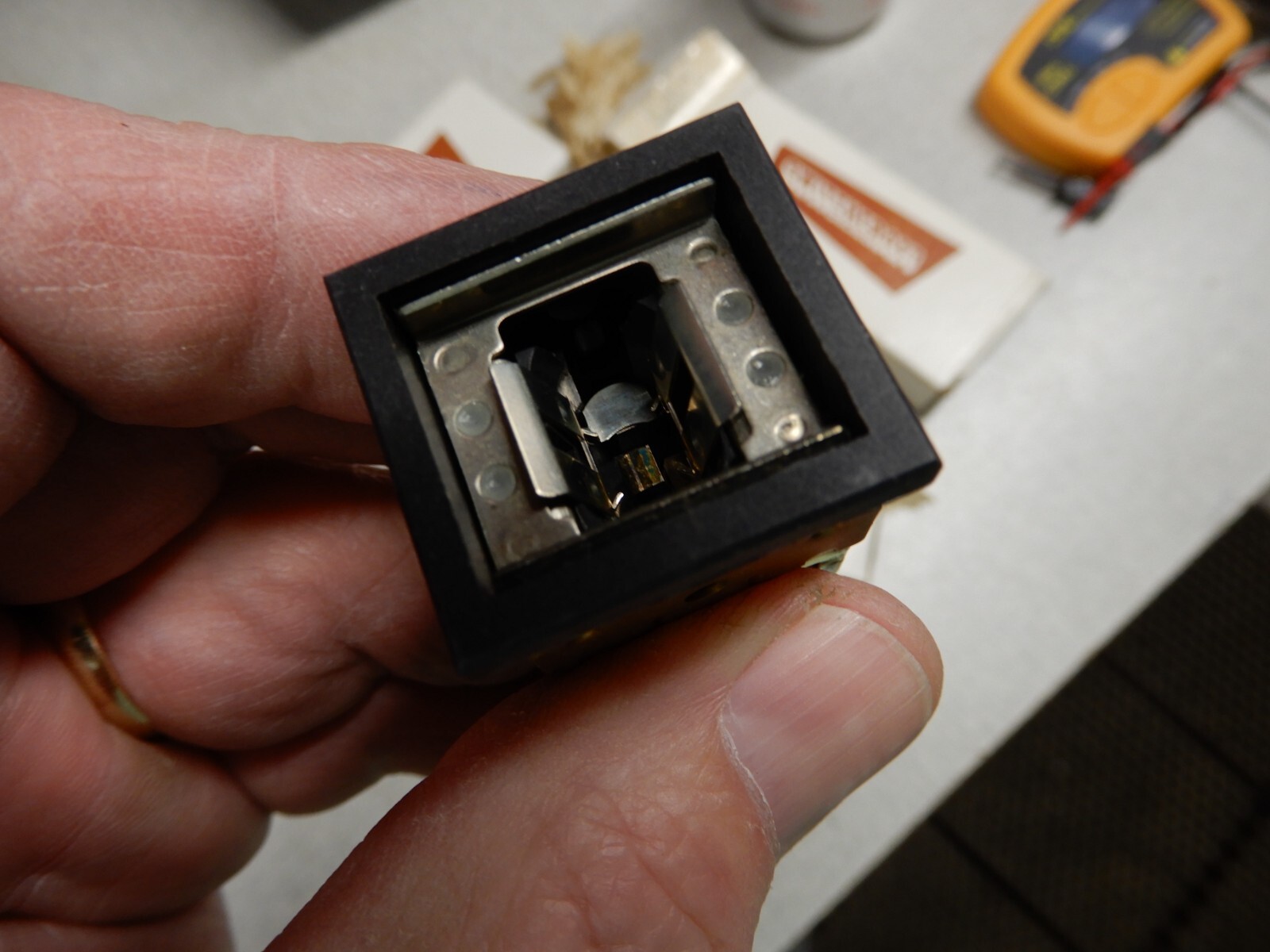 Switchcraft PL 1262 05 White Lighted Pushbutton Switch NOS Qty 1 Push Lite Switc