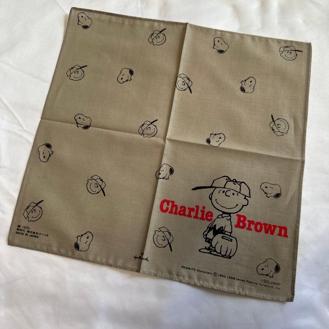 Out of print handkerchief Snoopy [Charlie Brown] Made in Japan Sanrio All