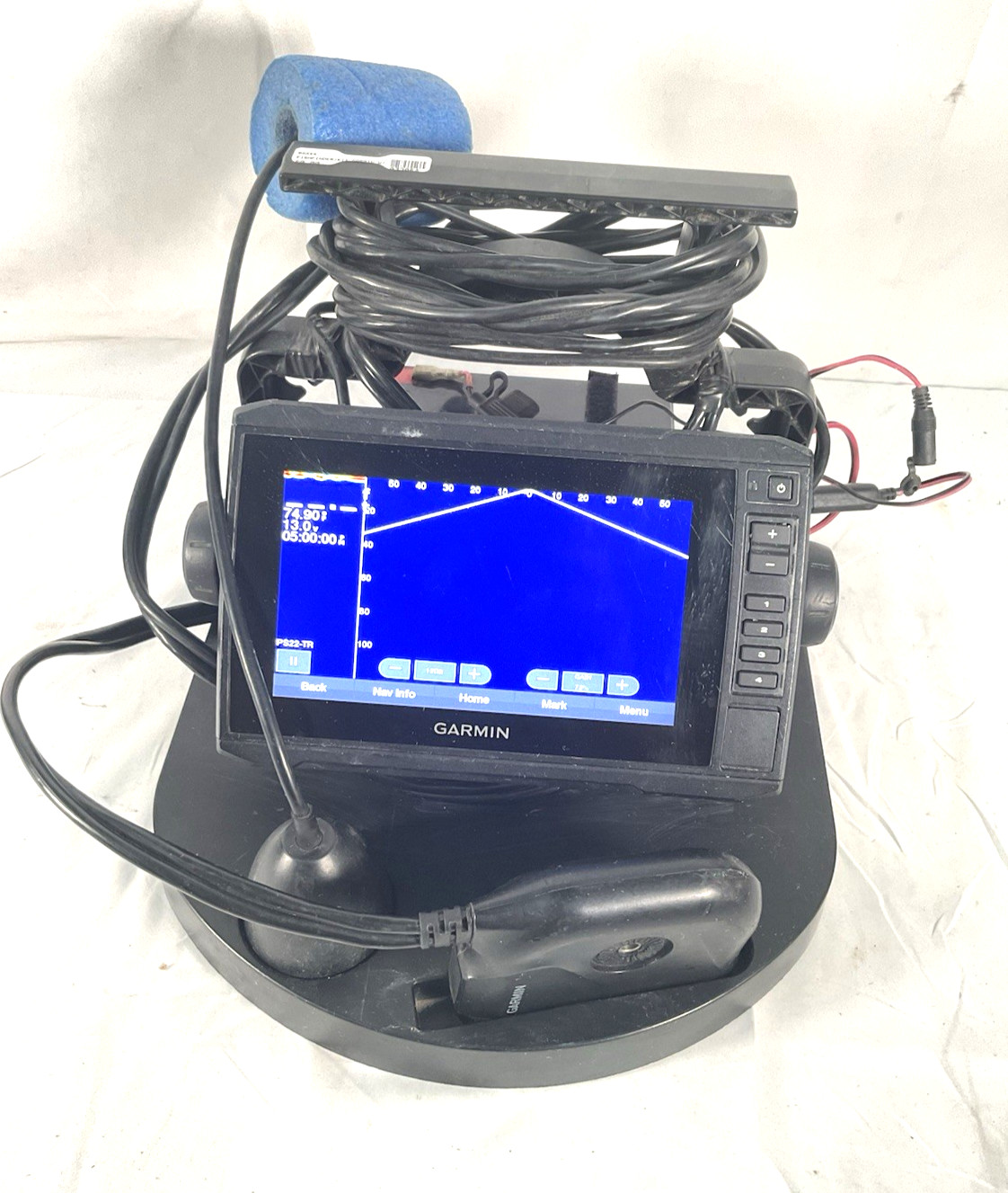 Garmin ECHOMAP UHD 7inch 7.cv Chartplotter with Transducer
