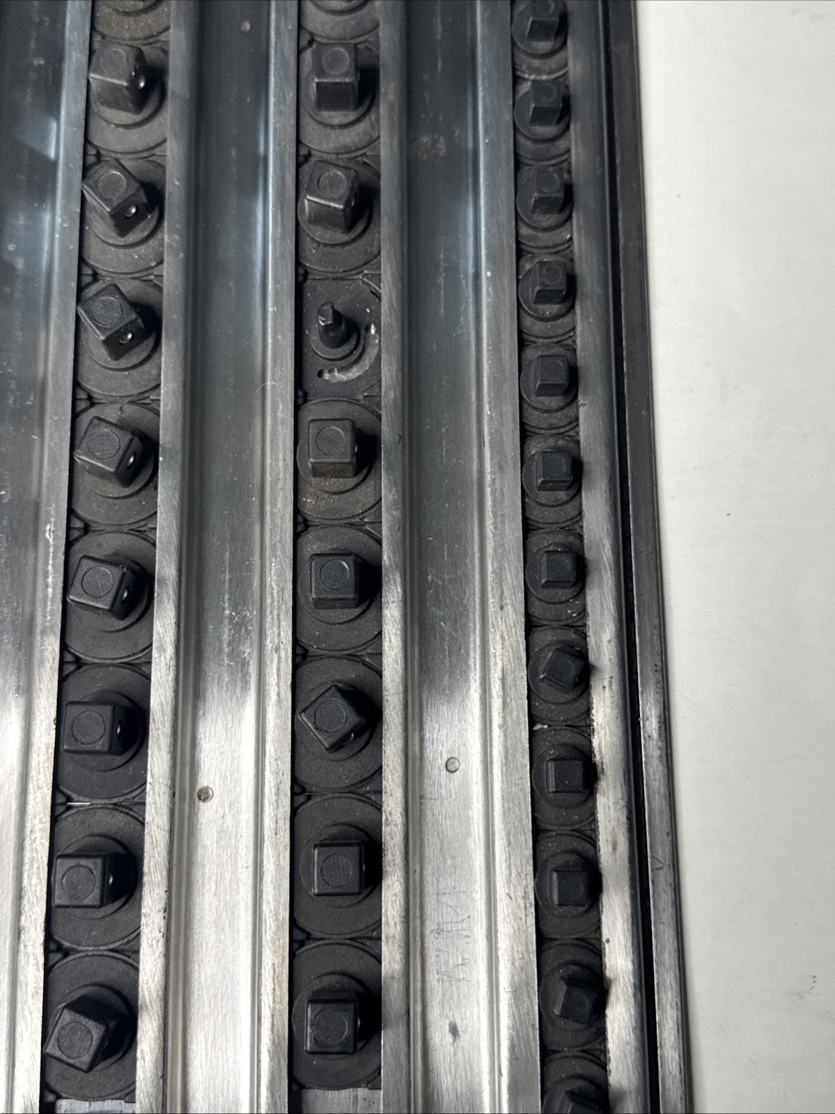 BLUE POINT 20" Combination Drive Size Lock-A-Socket Tray - BPSSTRYLAS