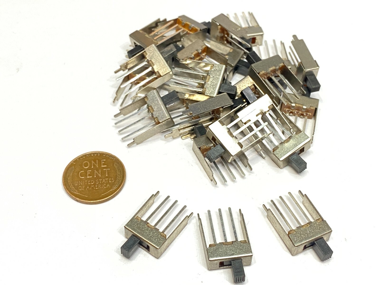 25 Pieces Slide switch SS12F24G5 3 pin on off 1p2t 3mm handle 12mm
