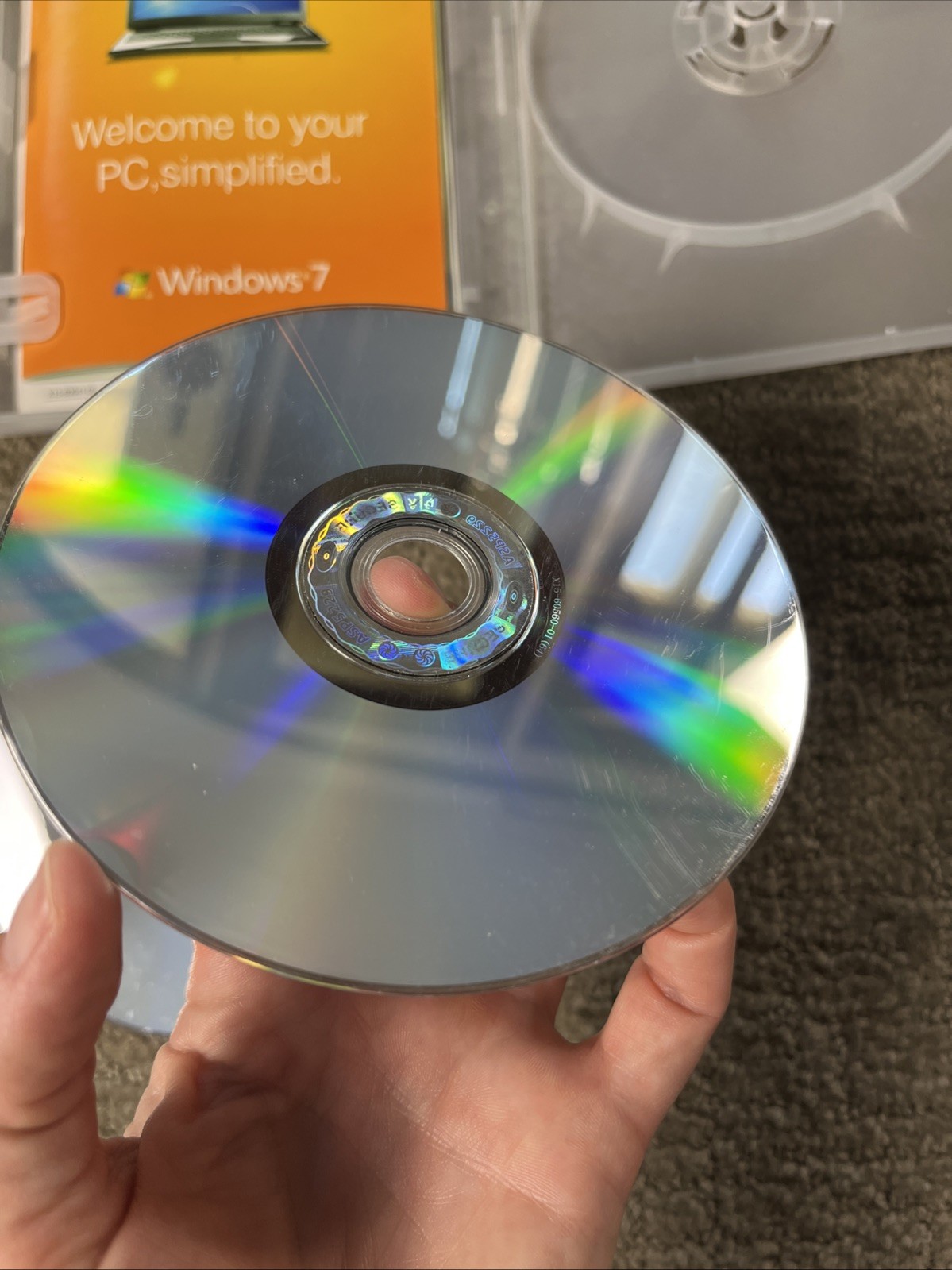 Microsoft Windows 7 Ultimate 32 Bit and 64 Bit DVDs Box License Key