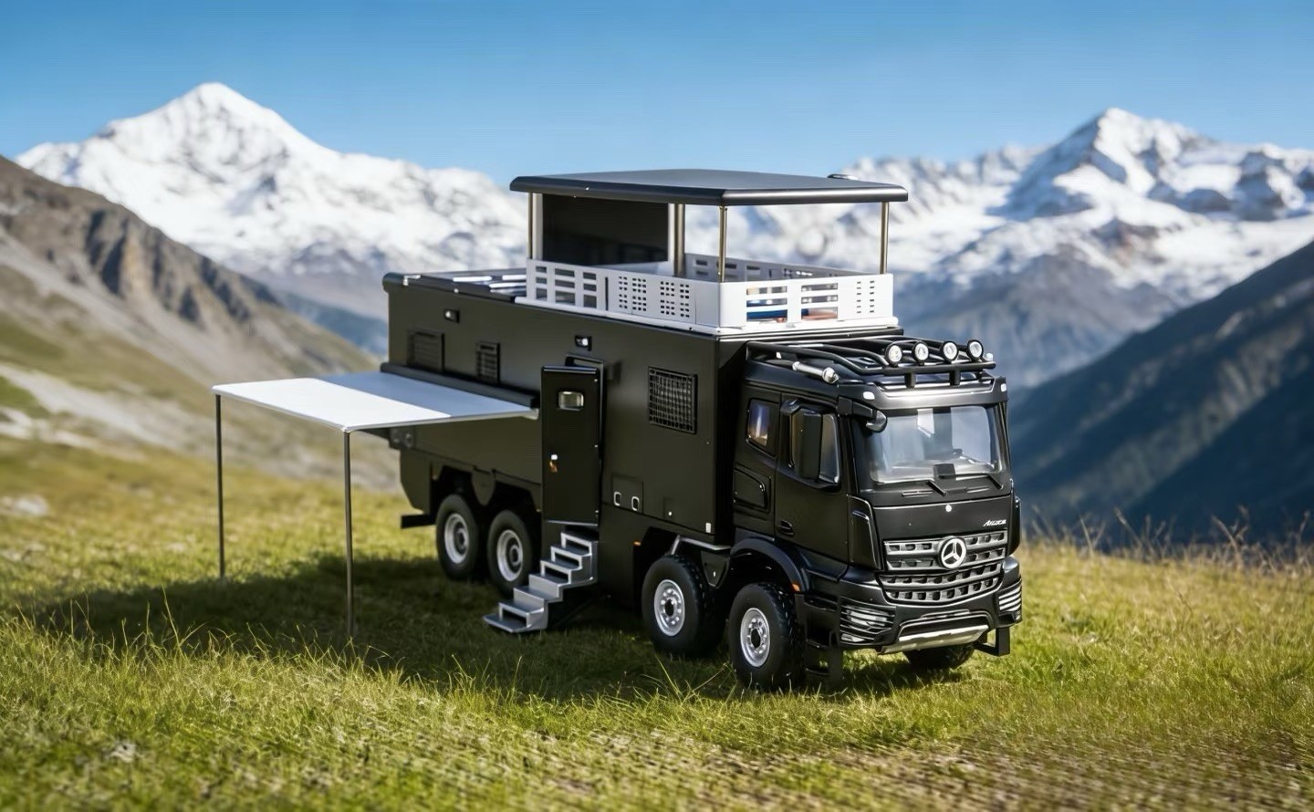 GCD 1/64 Mercedes Arocs 8x8 Ultimate Expedition Truck GT Show Exclusive Black