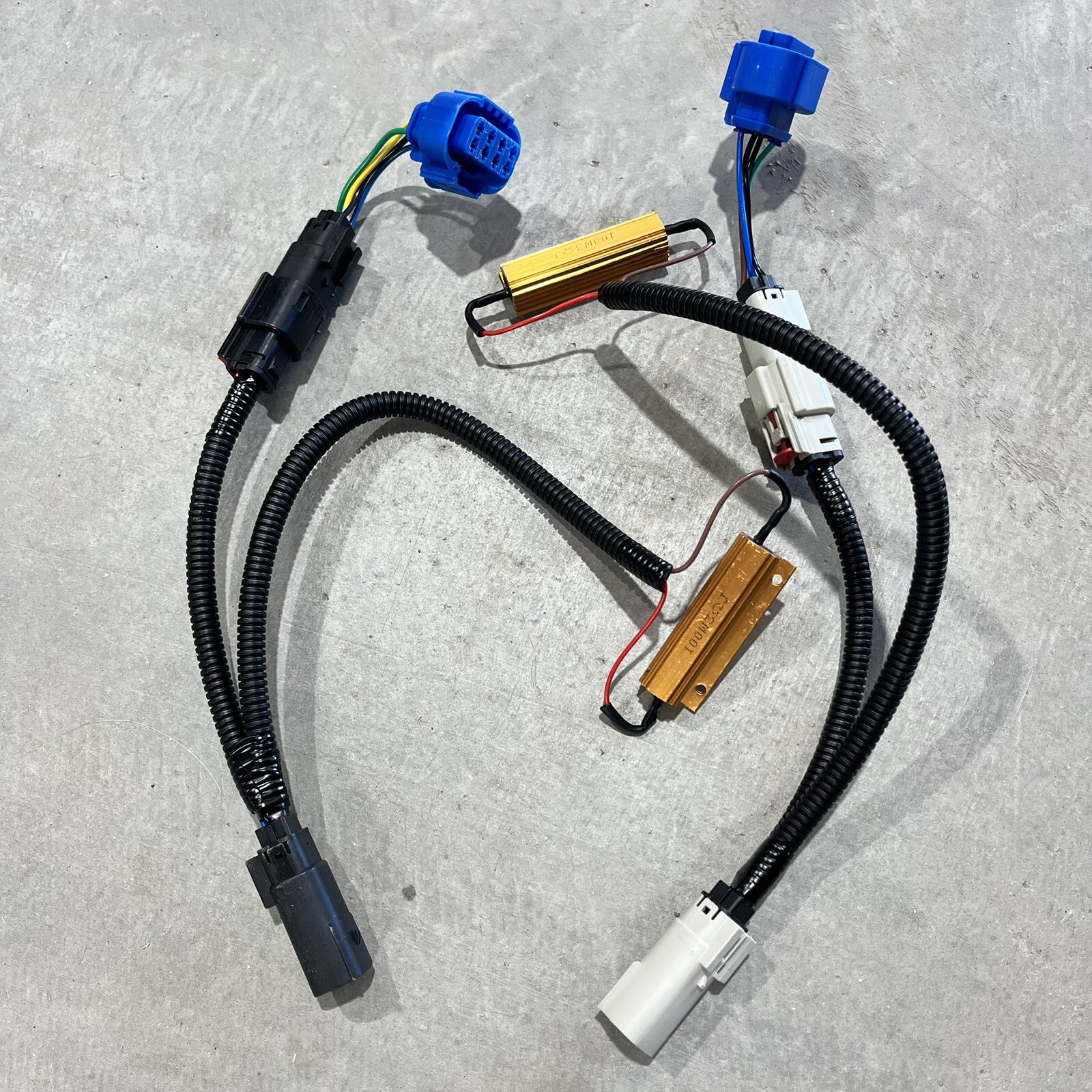 2014 2015 Chevy Silverado Sierra to 2016-2018 LED Tail Light Conversion Harness
