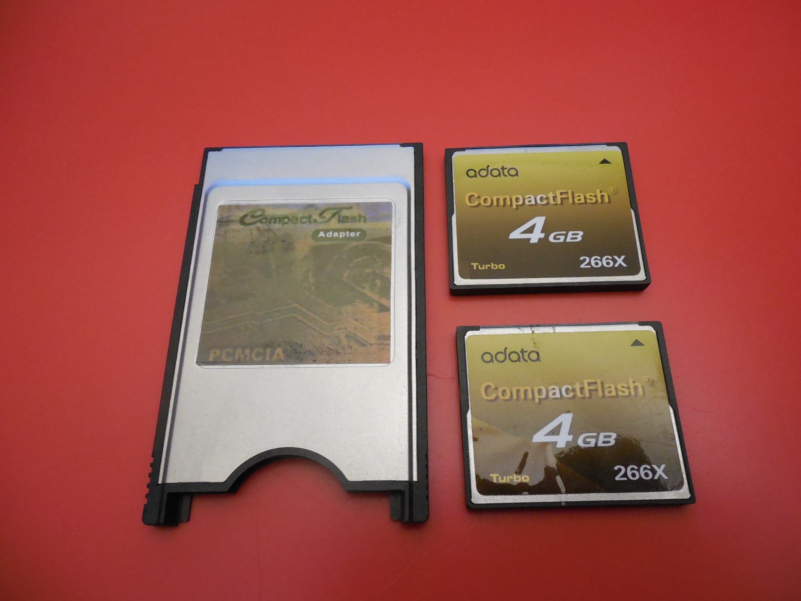 PCMCIA to CompactFlash CF Adapter + 2 x 4GB Compact Flash Cards fully working