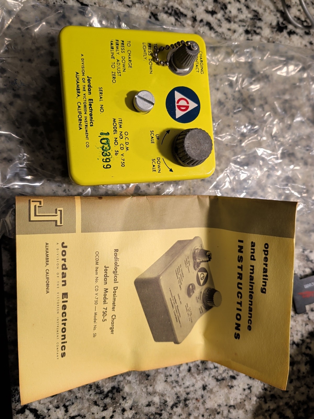 CD V-750 Jordan Electronics 5b Radiological Dosimeter Charger w/ Manual