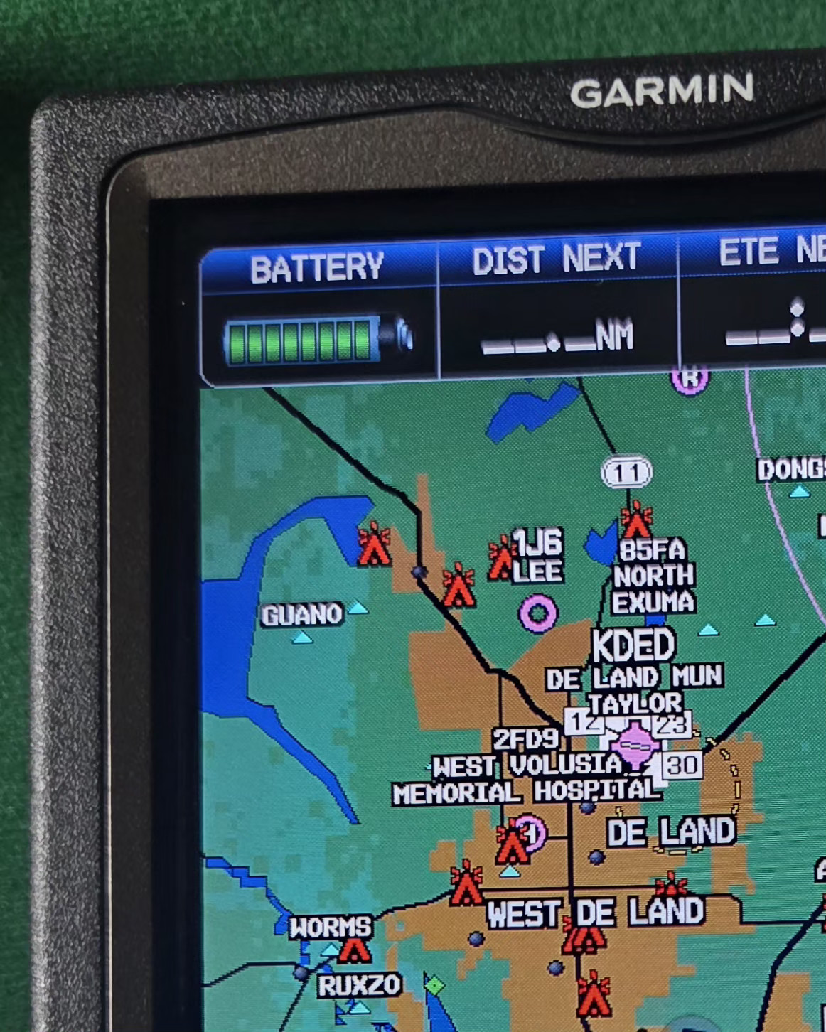 Garmin 696 aviation gps