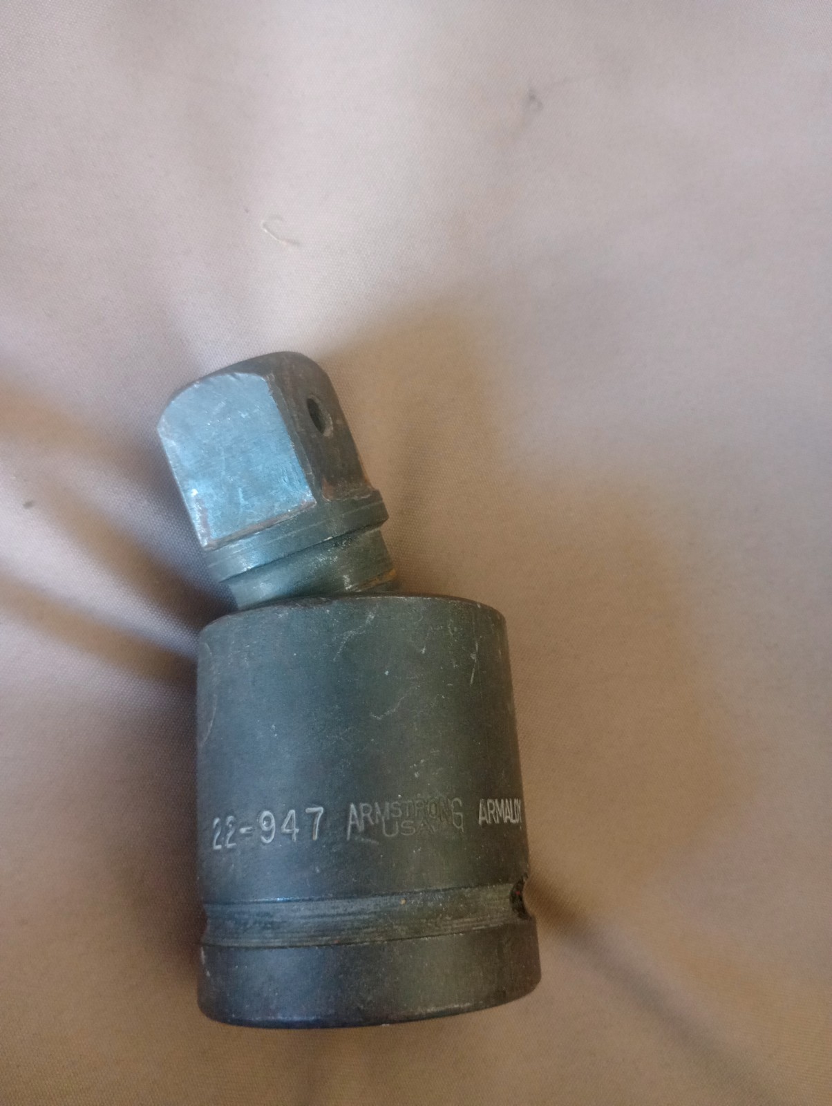 LARGE HEAVY DUTY INDUSTRIAL 1" UNIVERSAL 22 947  ARMSTRONG USA